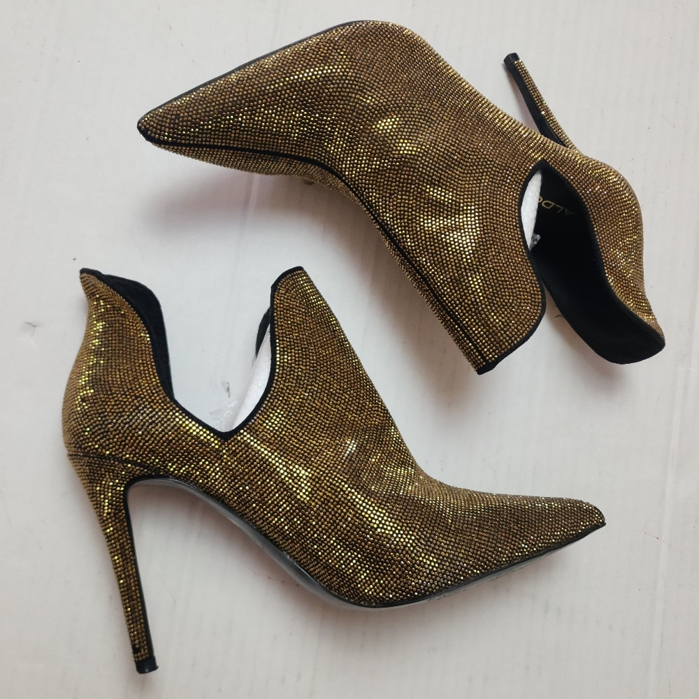 ALDO Gold Sparkle Heels - Picture 2 of 10